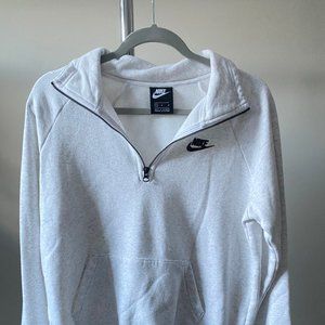 NWOT Women's Nike Quarter Zip